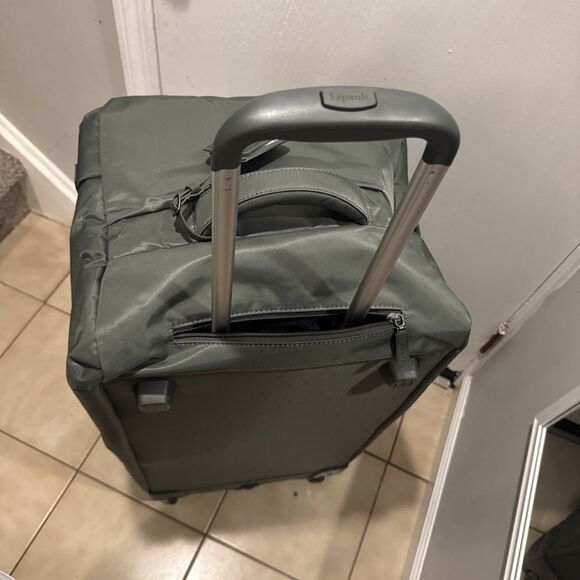 Lipault Paris Foldable Plume Wheeled Duffle Army Green Telescopic Handle & Case - Picture 3 of 16